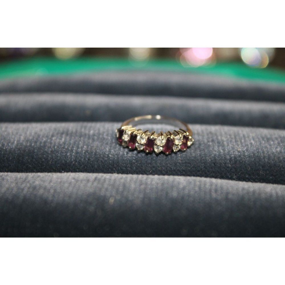 Purple Stone Clear Rhinestones Silver Band Fashion‎ Costume Ring Size 5
